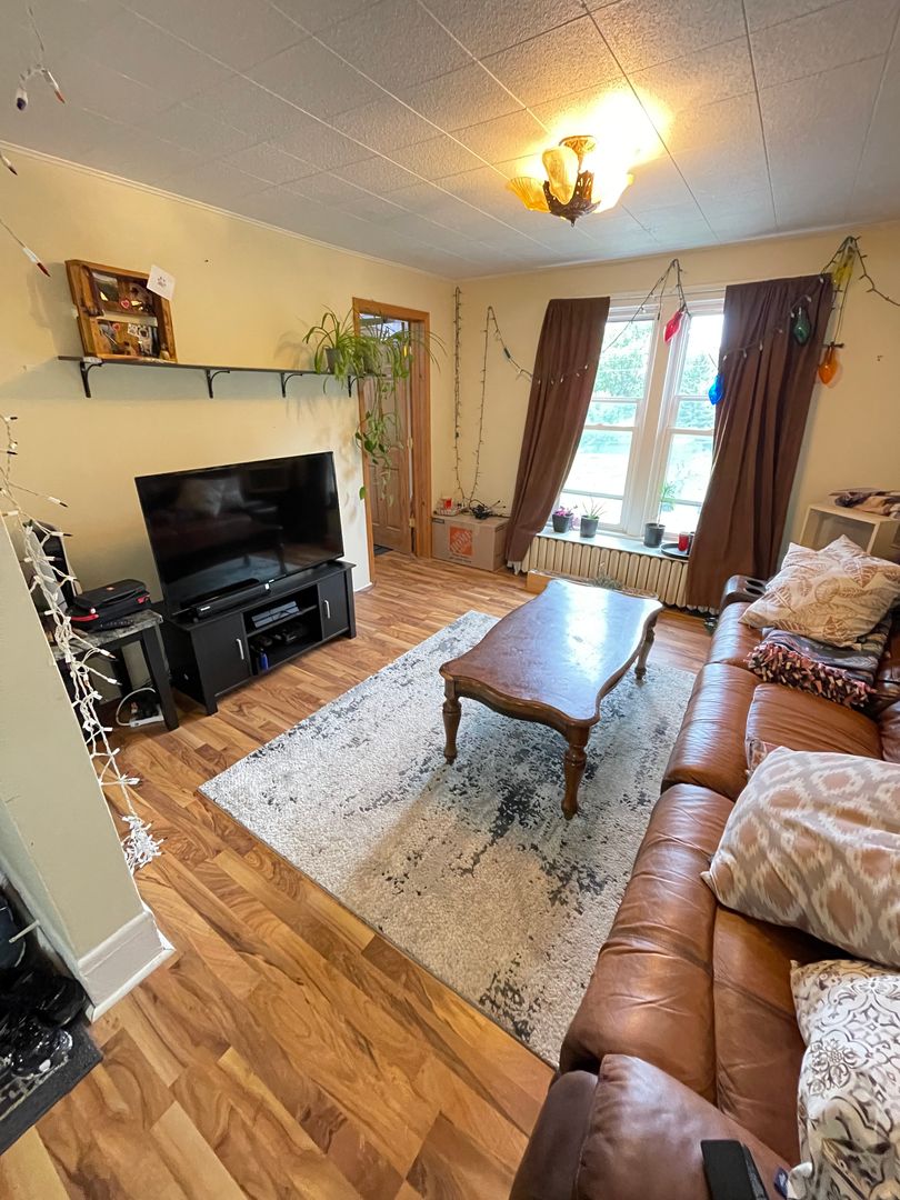 Duluth Apartment: 504 N 2nd Ave E