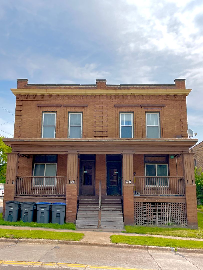 Duluth Apartment: 112-114 S. 14th Ave E