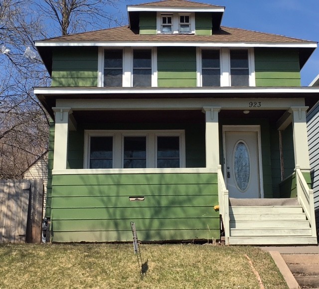 Duluth House: 923 E 8th Street