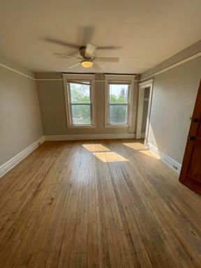 AVAILABLE AUGUST 3 - 2 BED 1 BATH $250.00 Off First Month's Rent! – photo 1