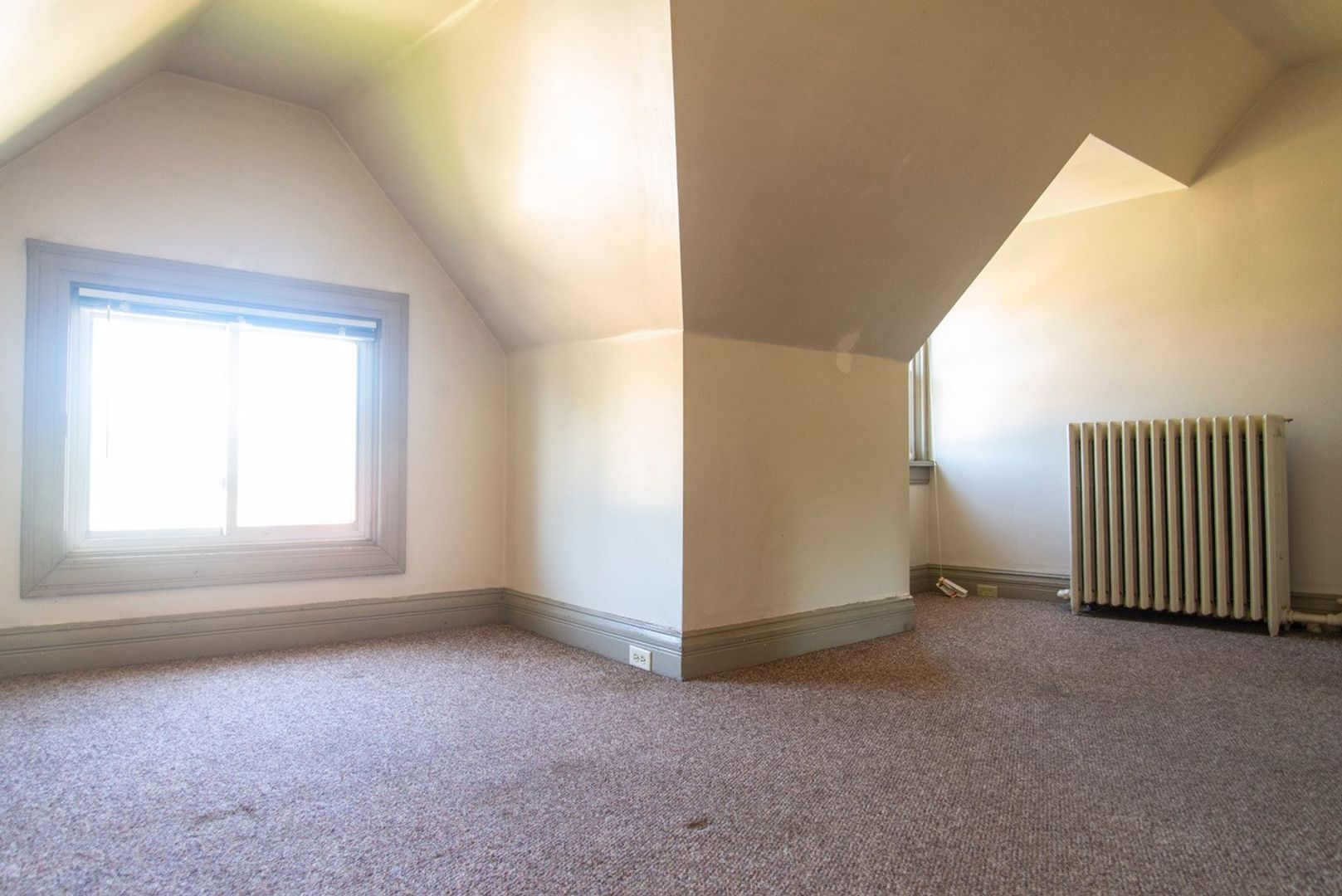 Duluth Apartment: 15-17 N 15th Ave E