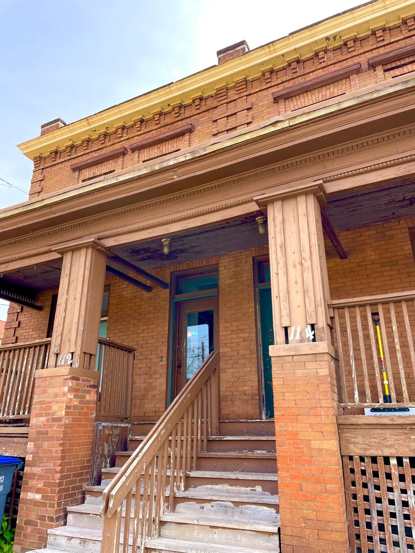 Duluth Apartment: 112-114 S. 14th Ave E
