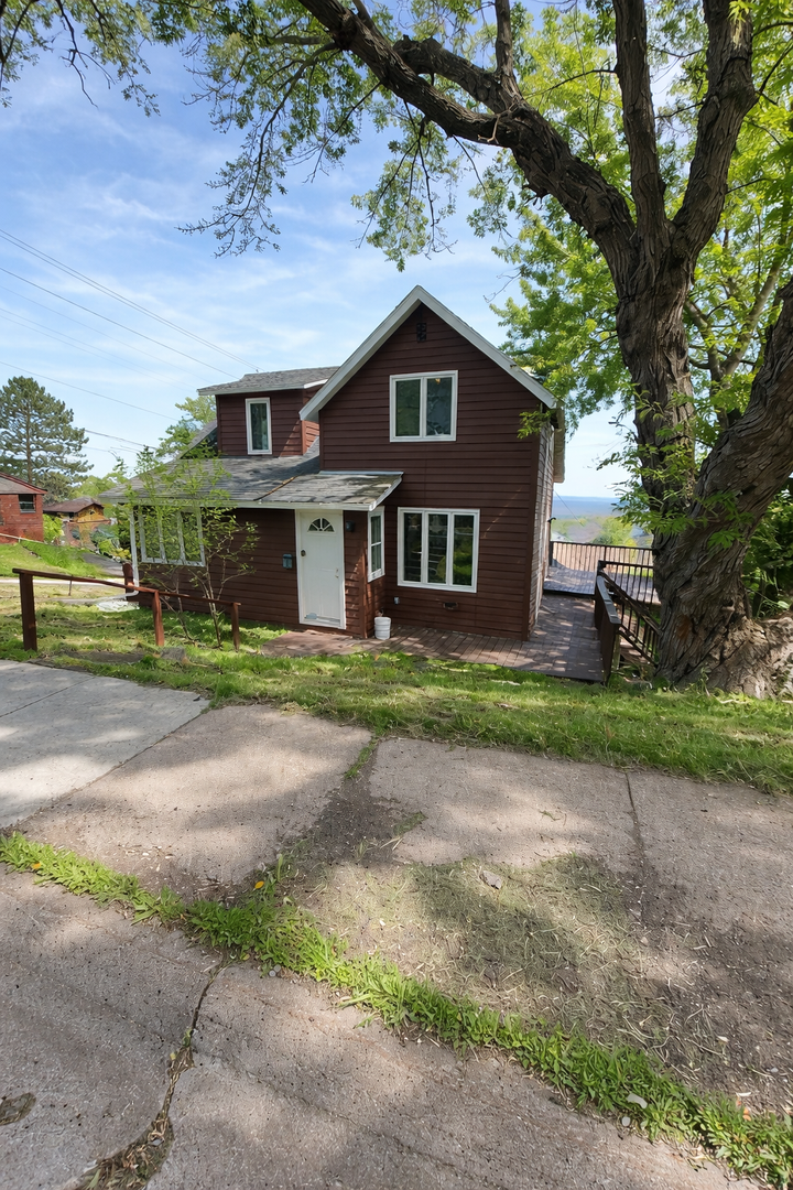 Duluth House: 1232 E 7th Street