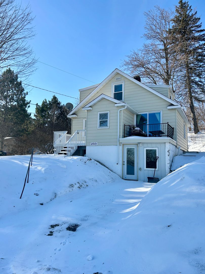 Hermantown House: 2001 Springvale Rd