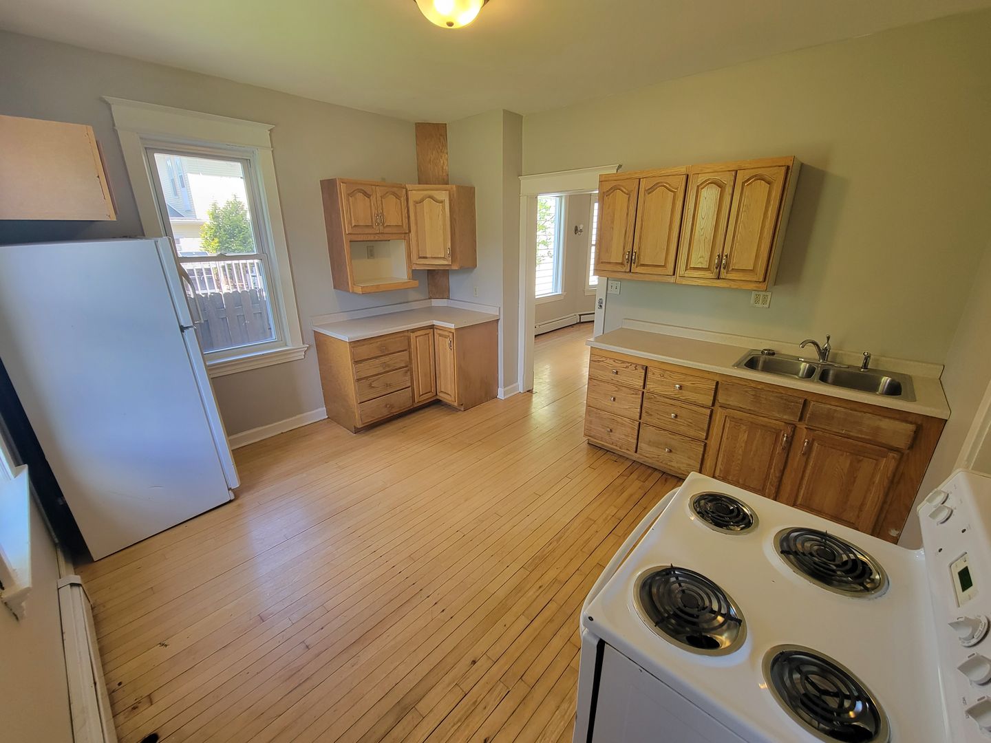 Duluth House: 1823 E 6th Street