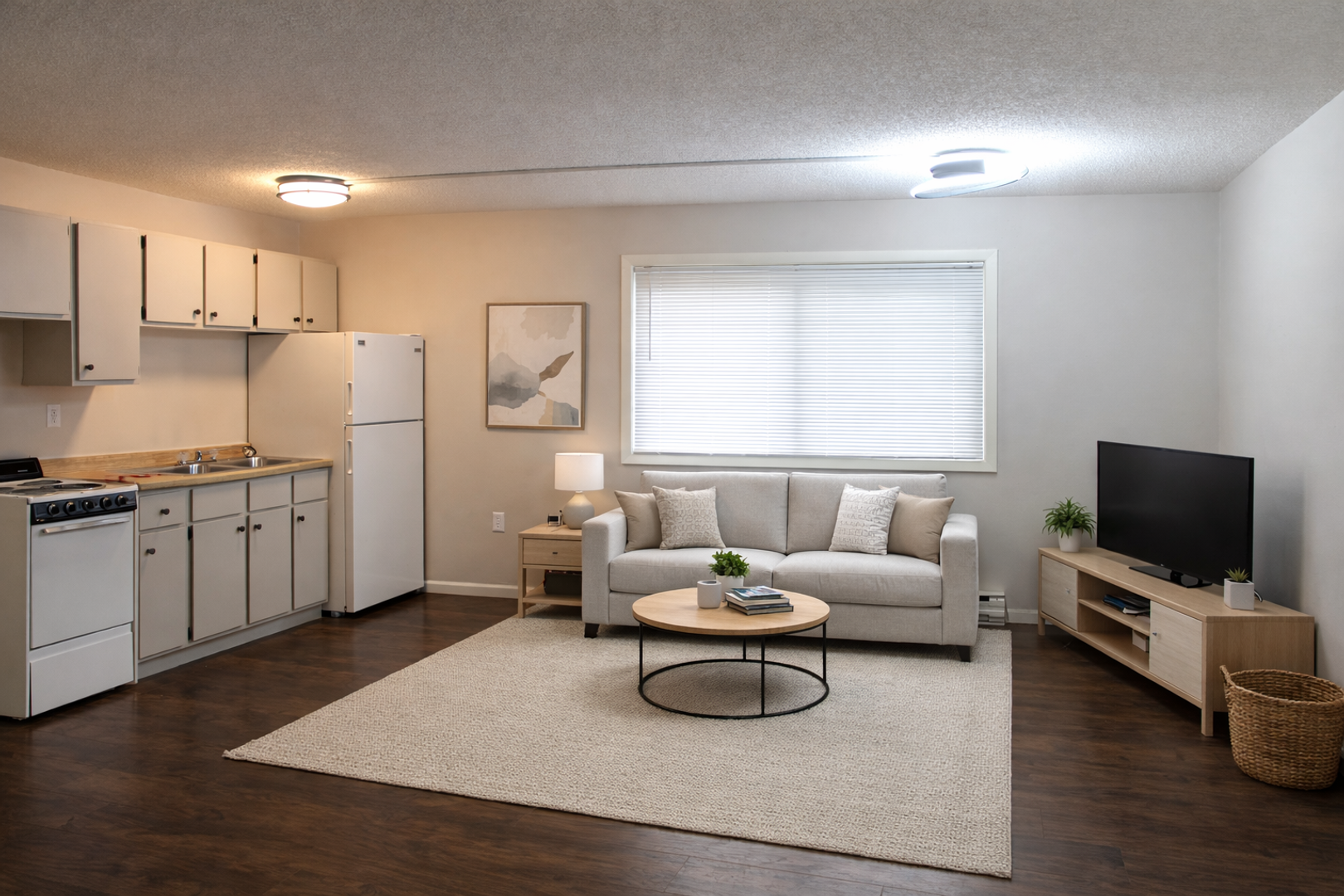 Duluth Apartment: 1526 E Superior St  - 3