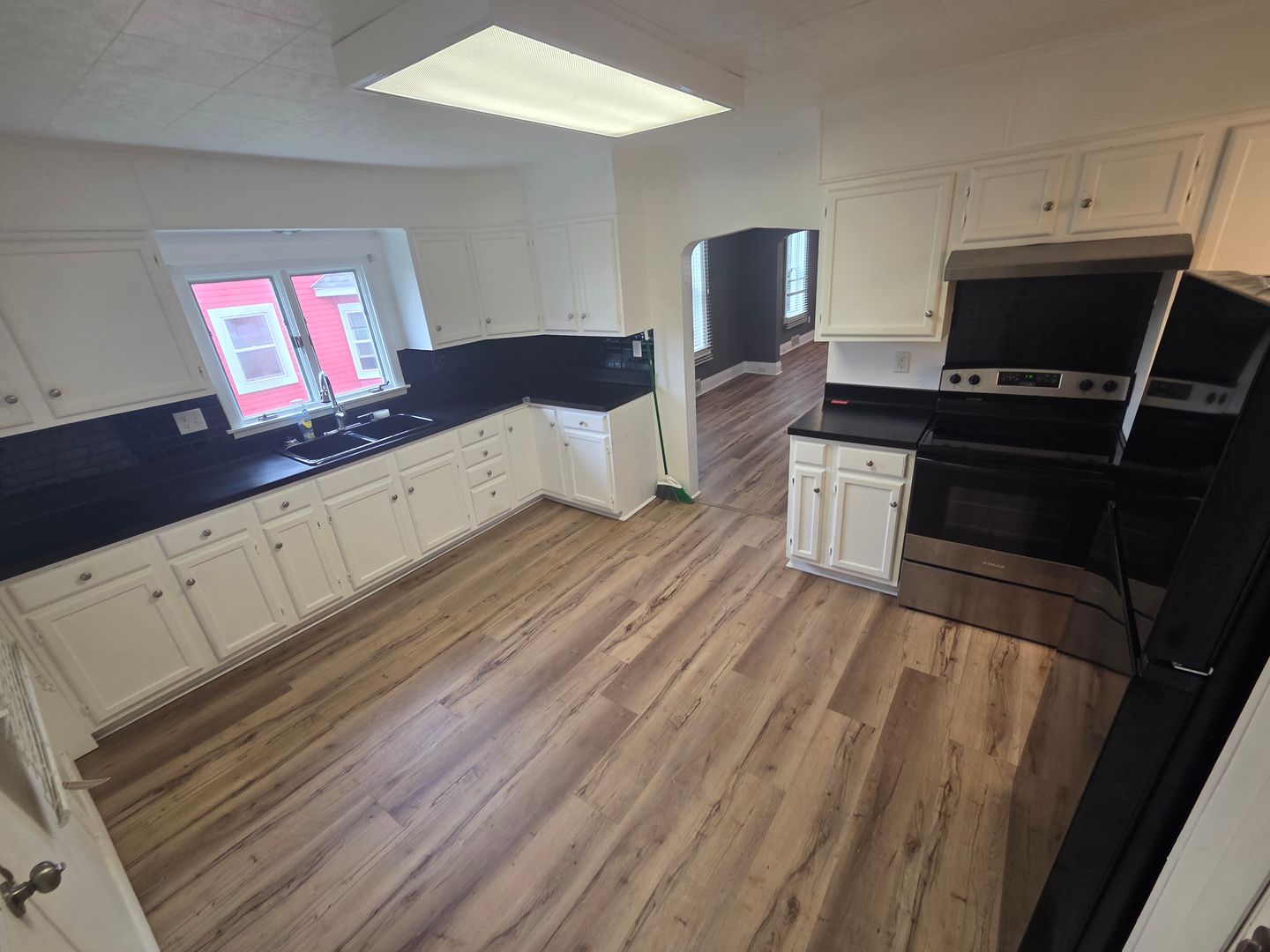 Duluth Apartment: 606 N 60th Ave W