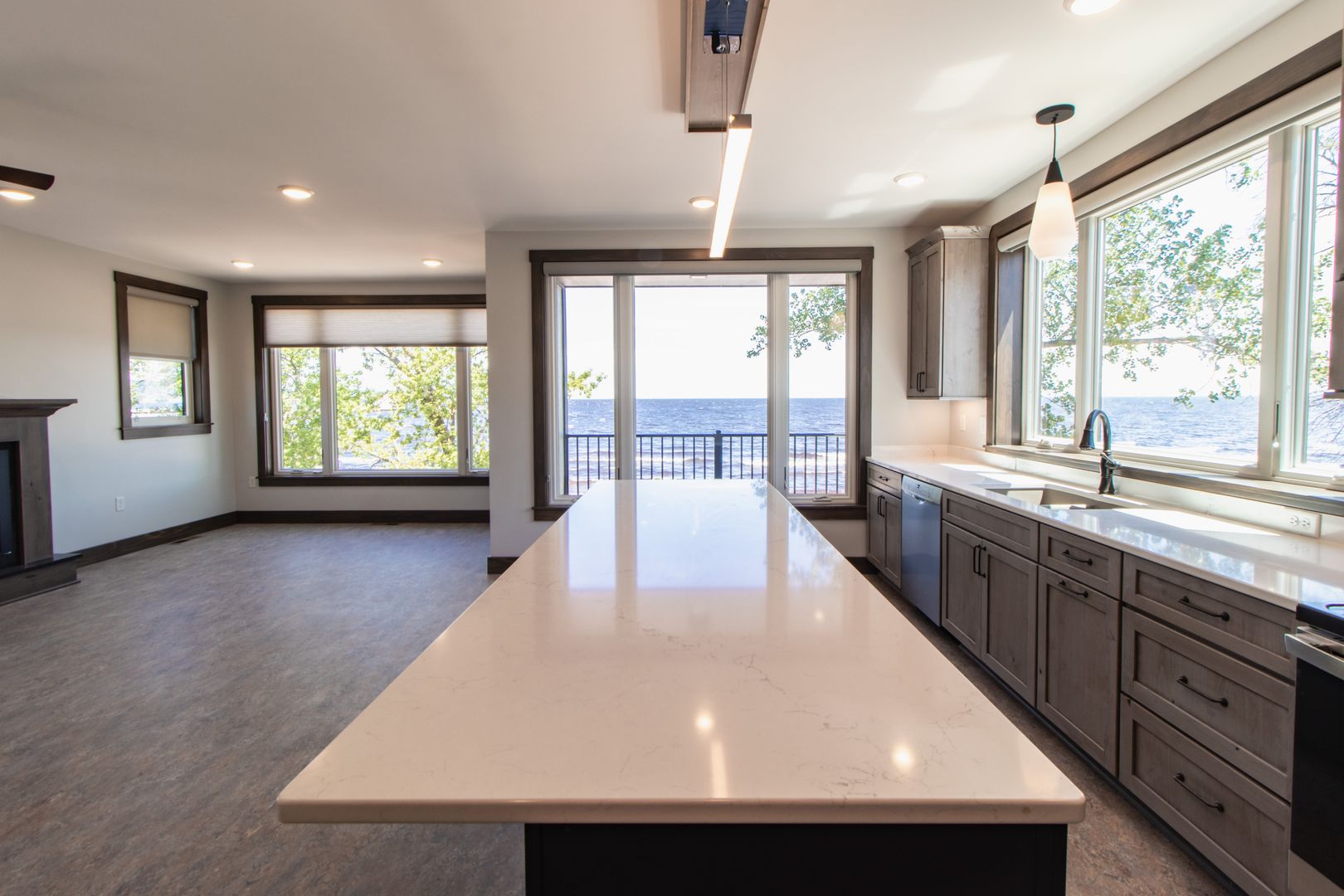 Duluth Apartment: 802 Lake Ave S