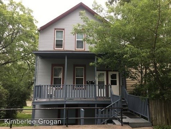 Duluth Apartment: 830 E 6th Street