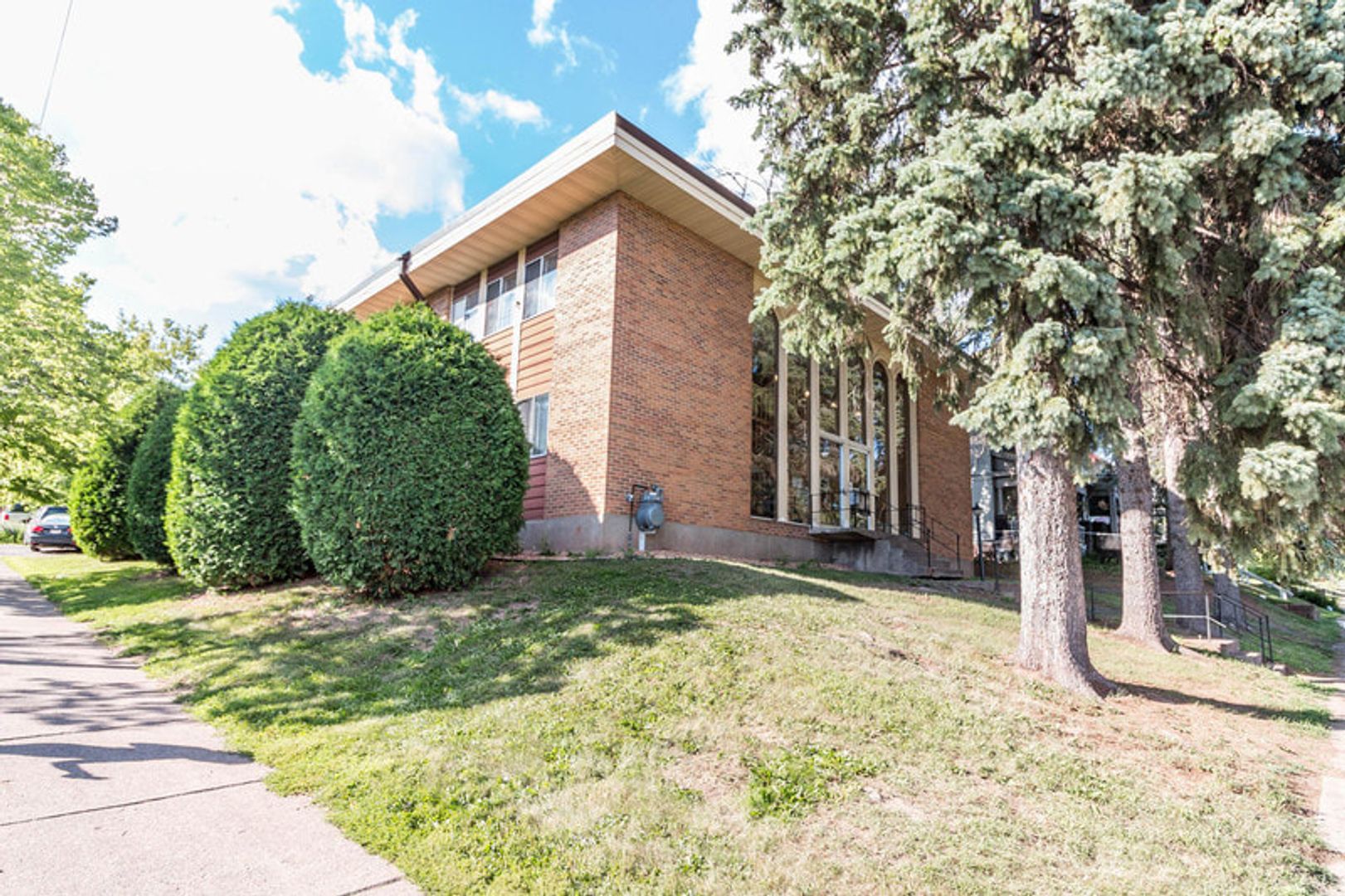 Duluth Apartment: 1501 E 1st St