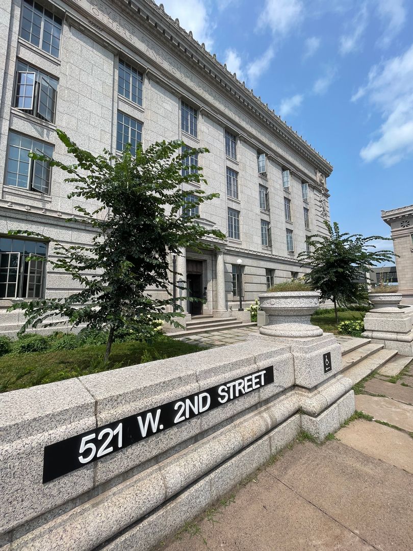 Duluth Apartment: 521 W 2nd Street