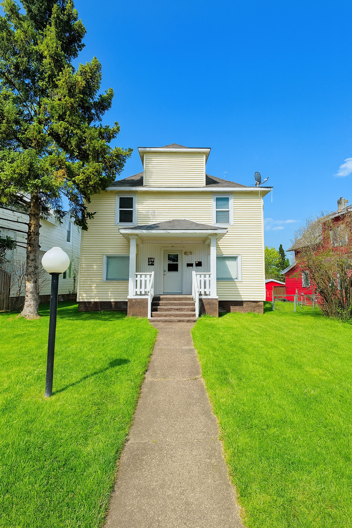 Duluth Apartment: 606 N 60th Ave W