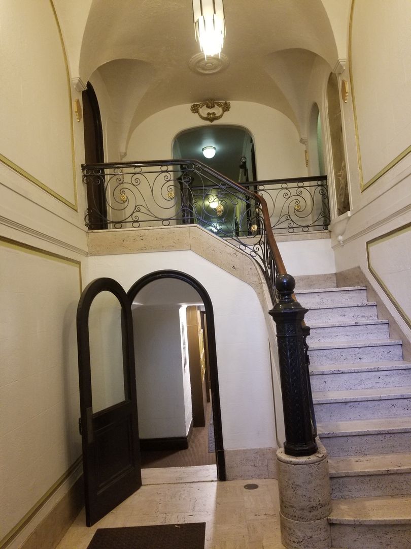 Detroit Apartment: 120 Glynn Ct.