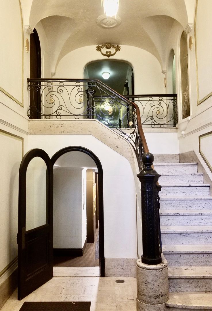 Detroit Apartment: 120 Glynn Ct.