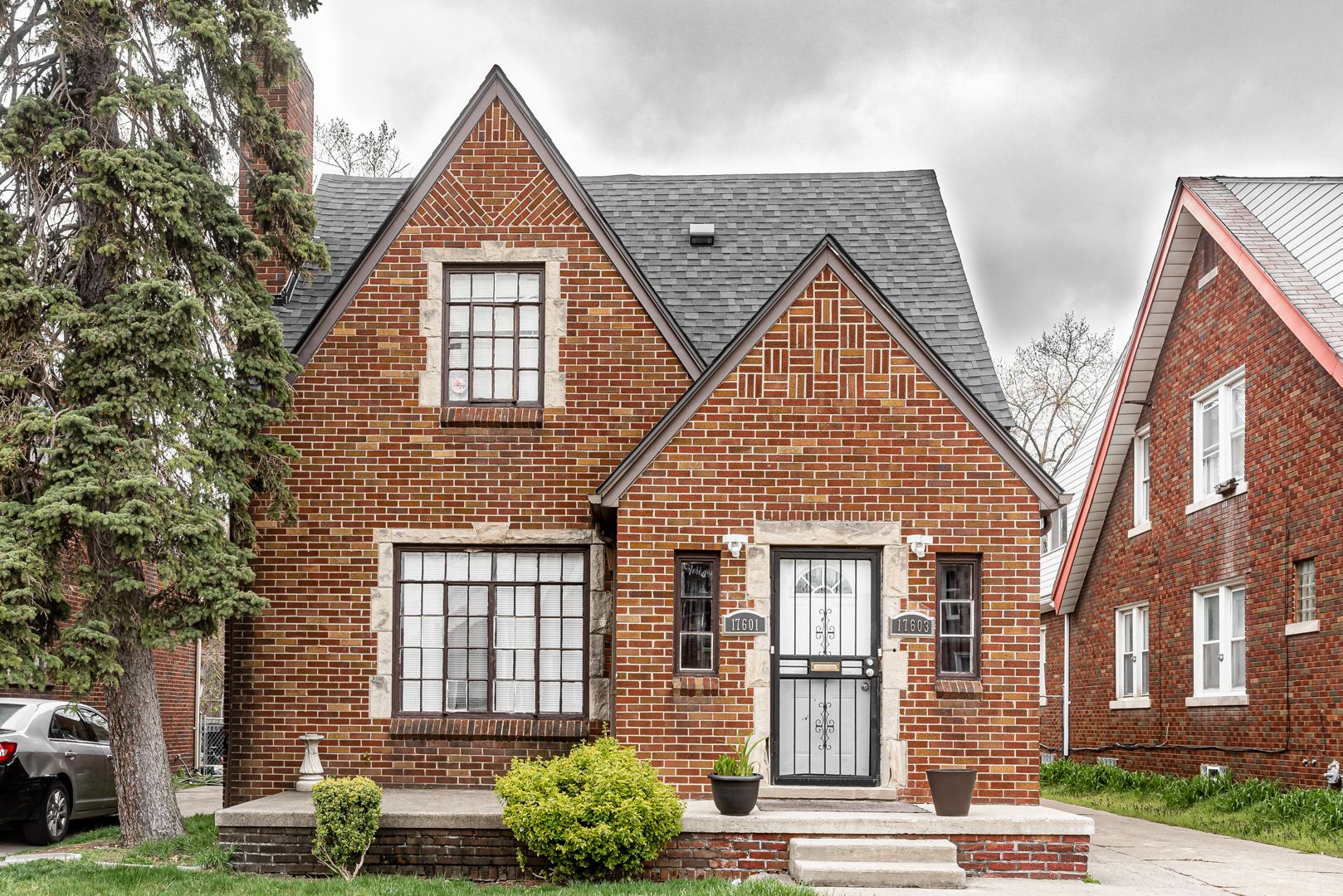 Detroit Apartment: 17601 Santa Rosa