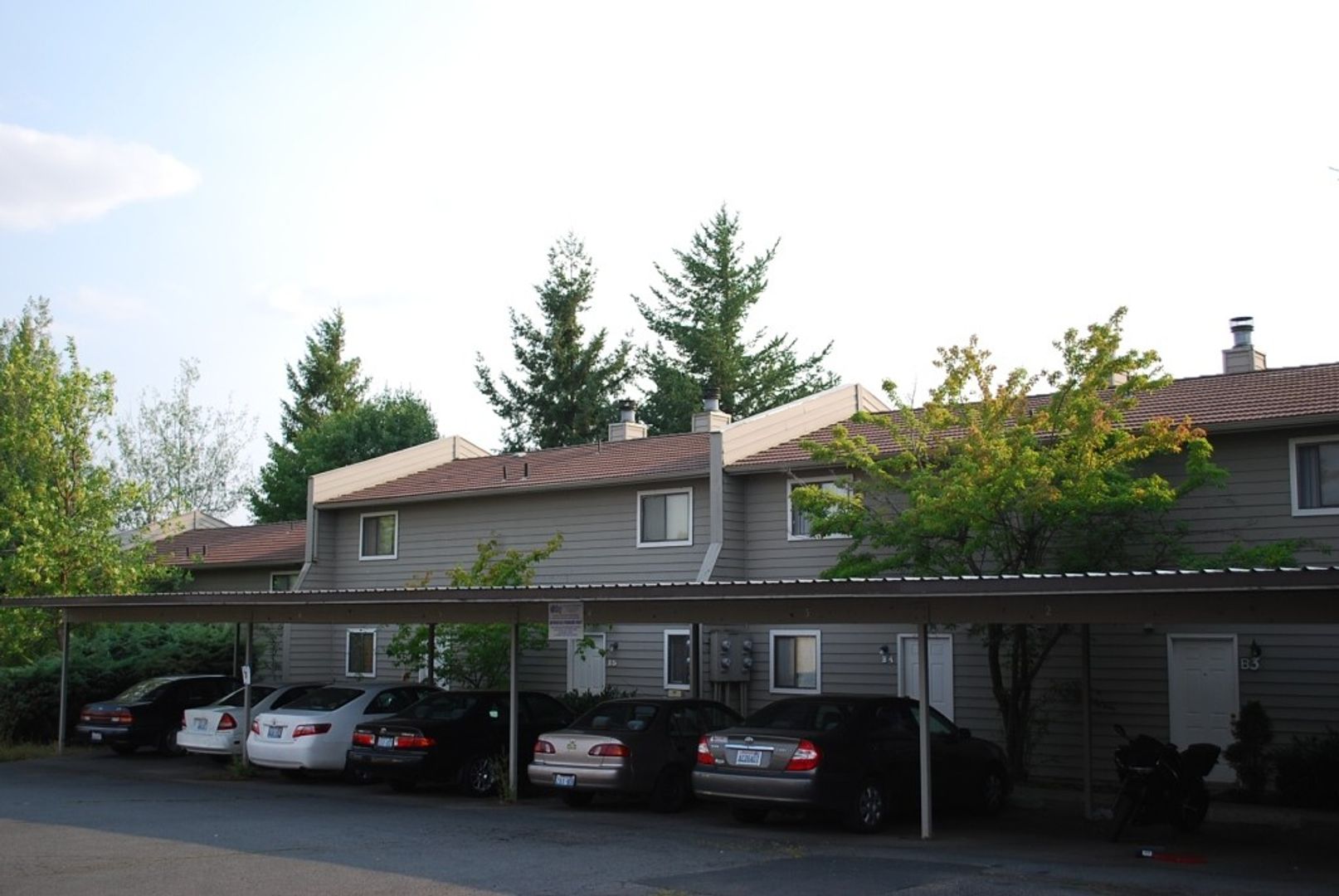 Pullman Apartment: 2005 NE Terre View Drive B5-B7