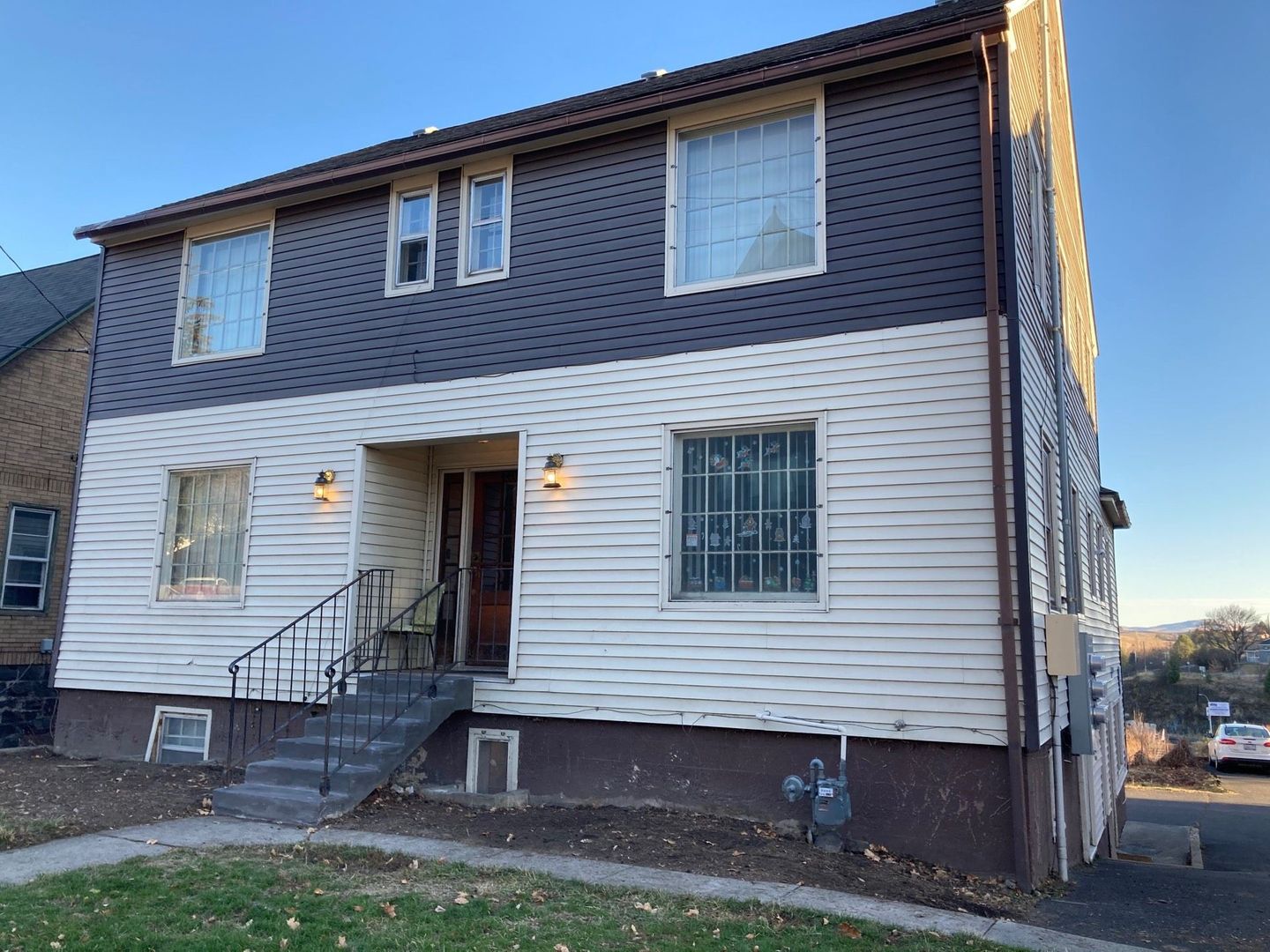 Pullman Apartment: 440 NE Maiden Lane