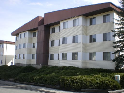 145 NW Larry #4