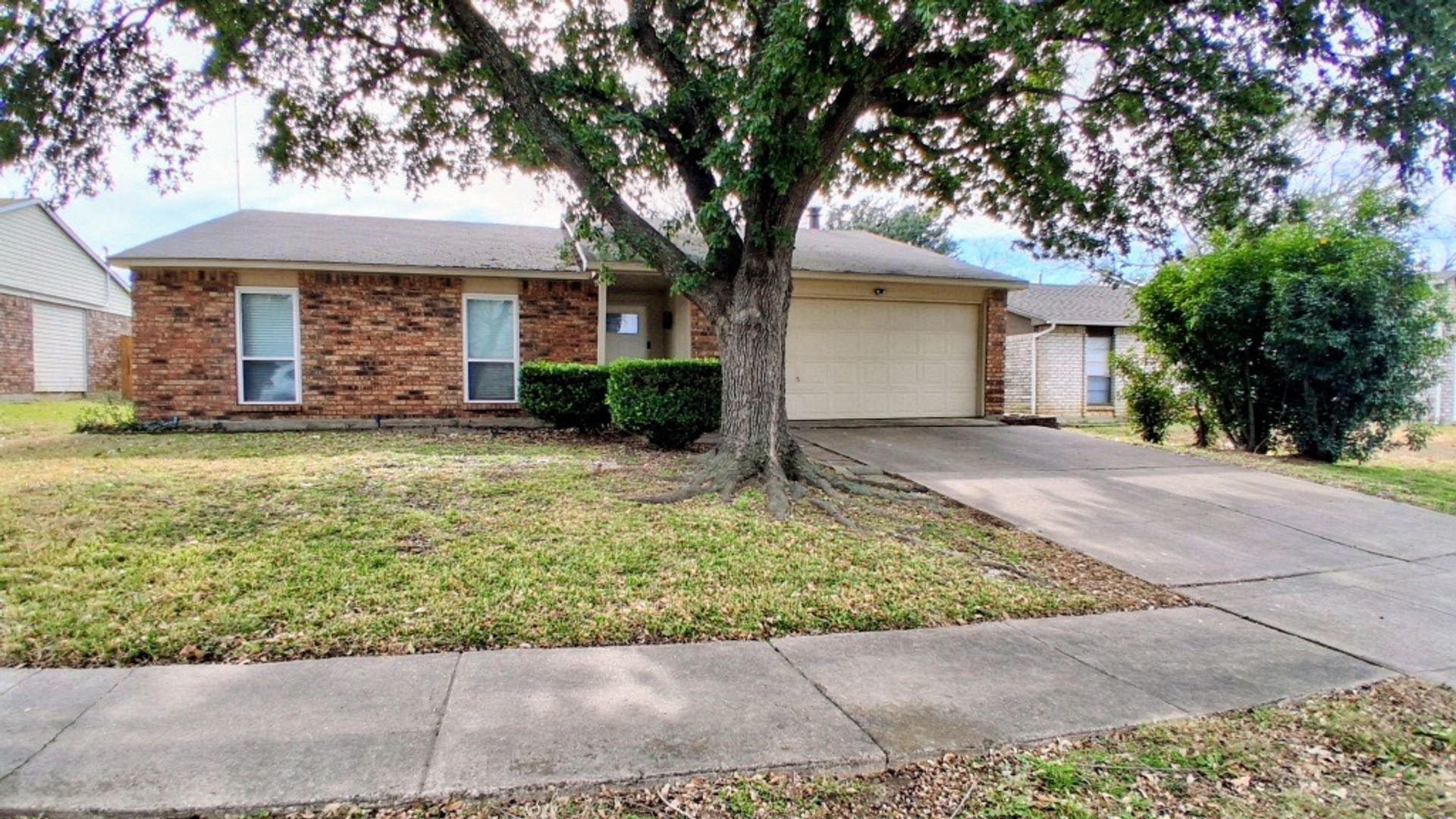 North Richland Hills House: 7440 Tunbridge Dr
