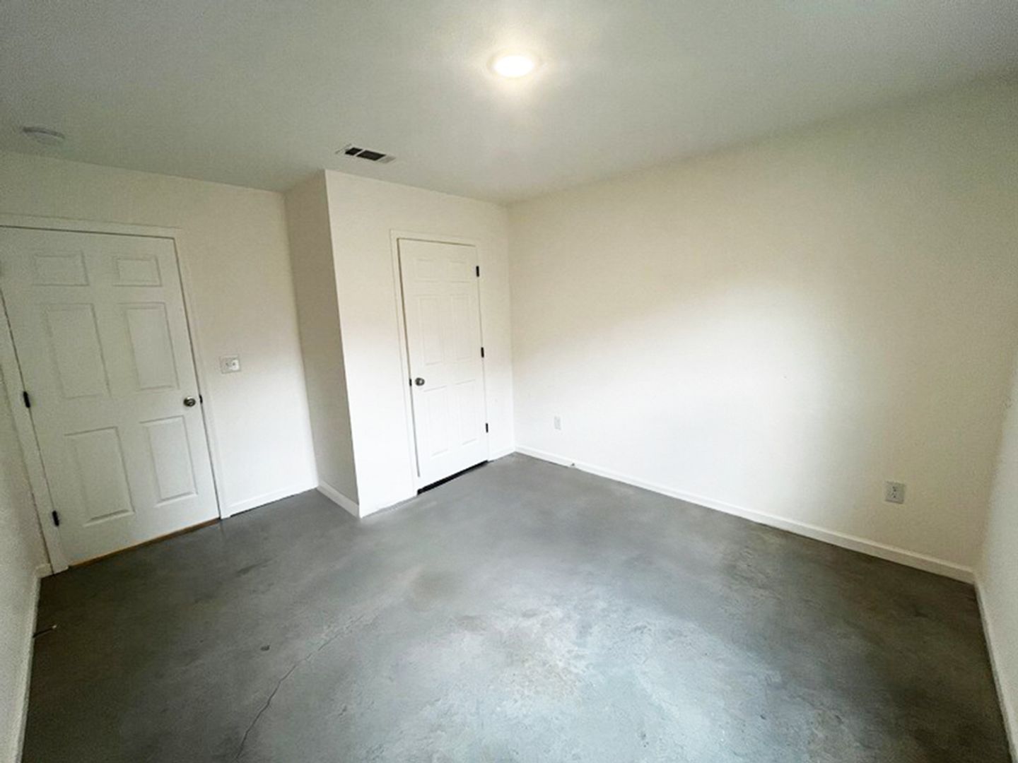 246 Skylane Dr. 5 of 8