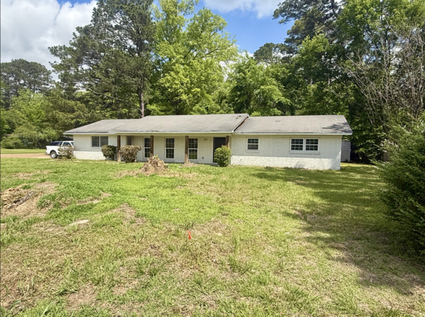 Jackson House: 5114 Old Canton Rd