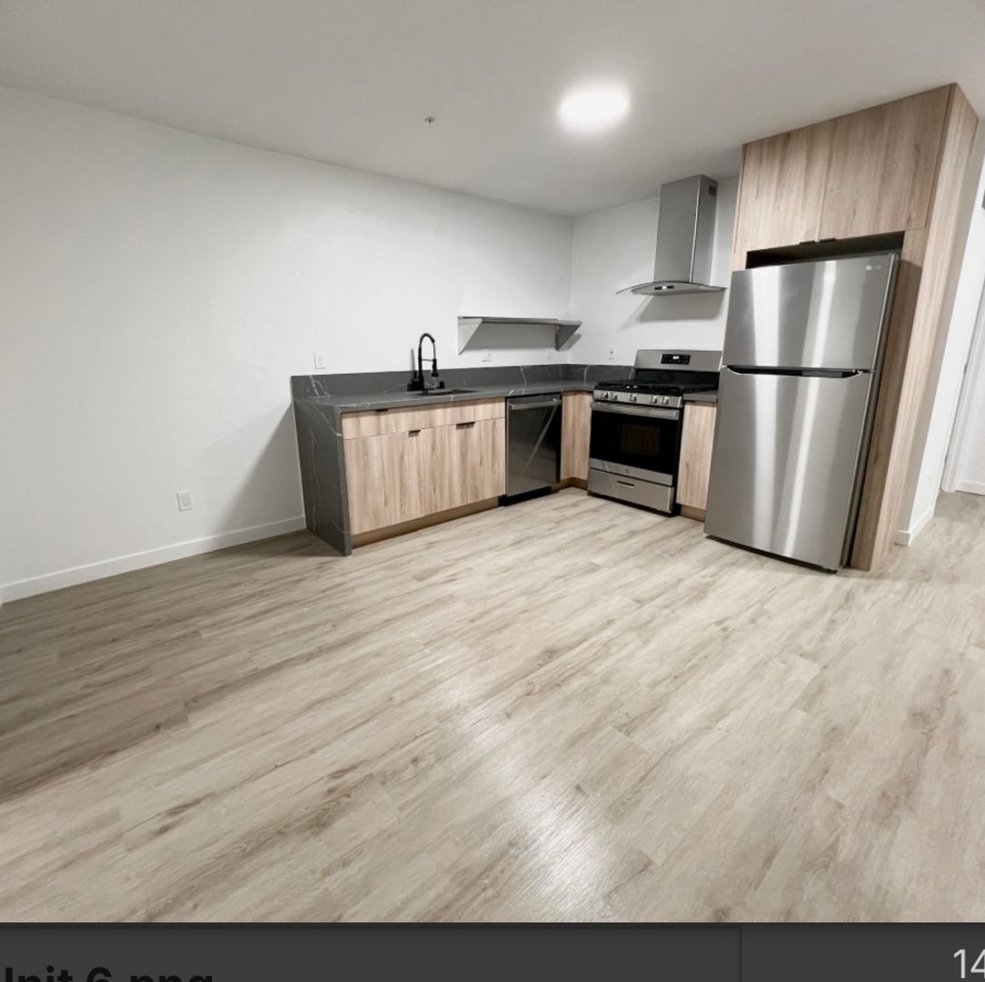 Pasadena Apartment: 1577 N Fair Oaks Avenue