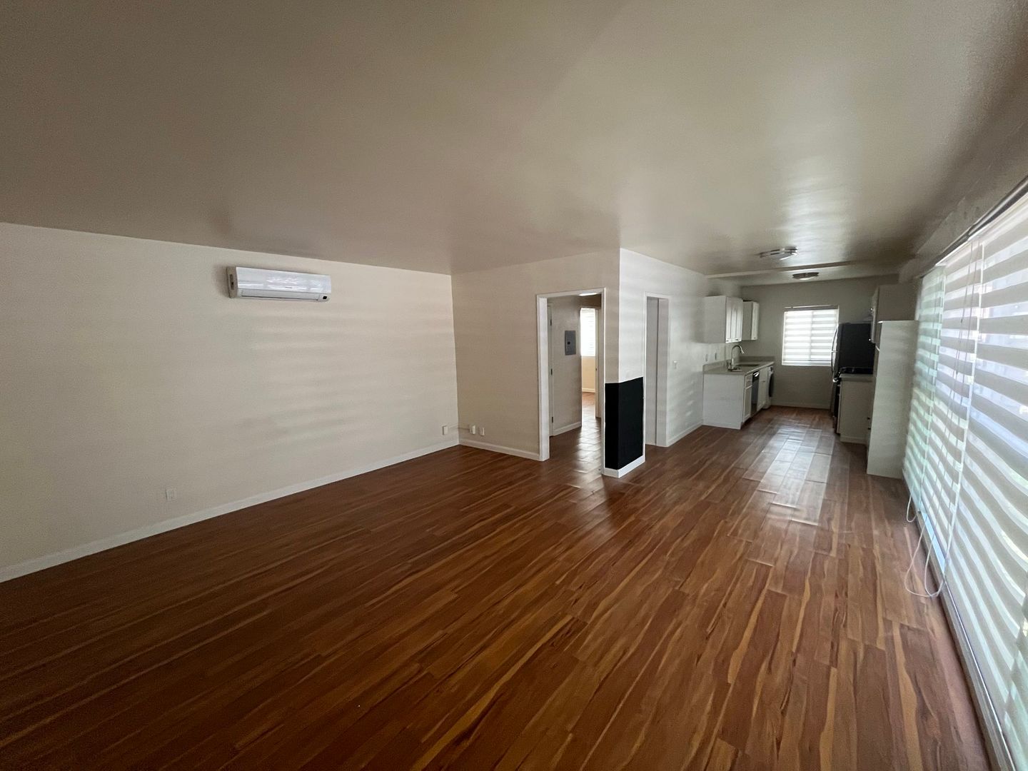 Pasadena Apartment: 285 N Oakland Ave.