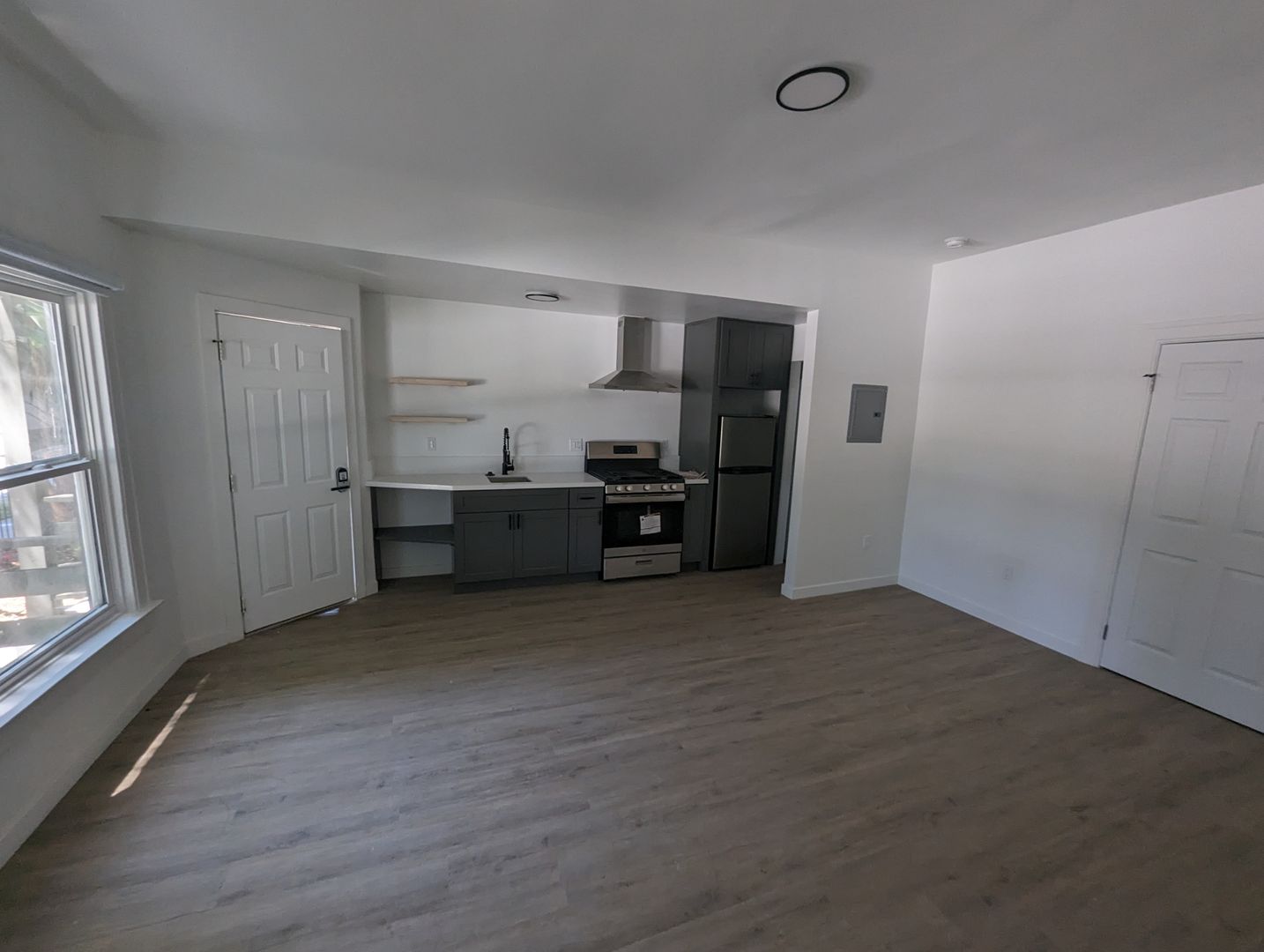 Pasadena Apartment: 190 S Marengo Ave.