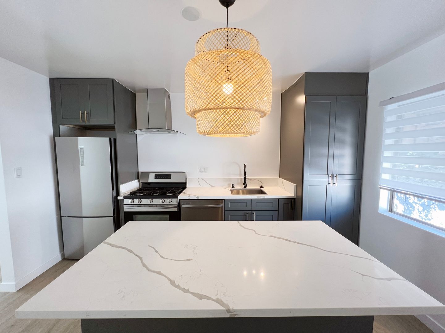Arcadia Apartment: 521-523 E. Live Oak Avenue