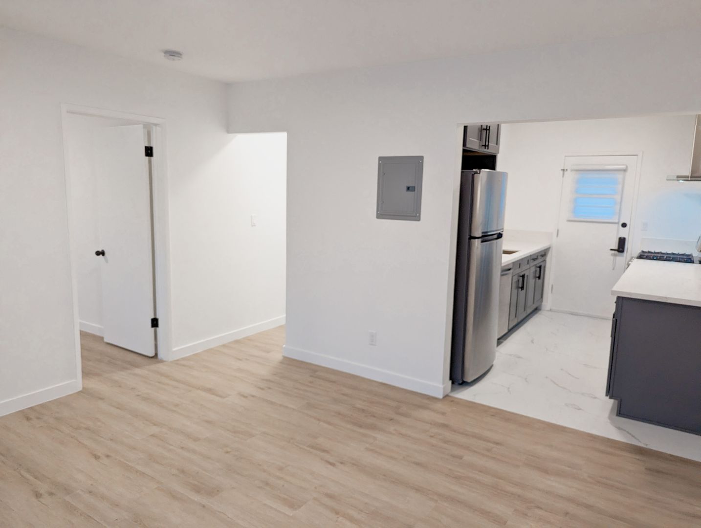 Pasadena Apartment: 1704-1732 N. Sierra Bonita Ave.
