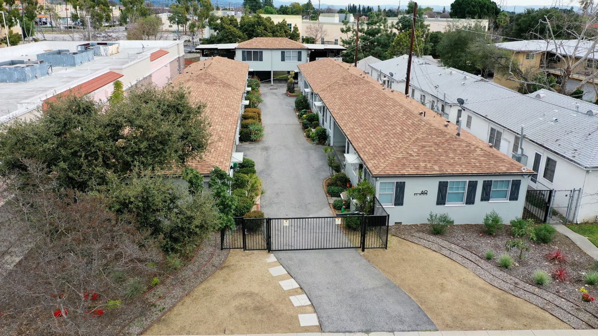 Pasadena Apartment: 60 El Nido Avenue