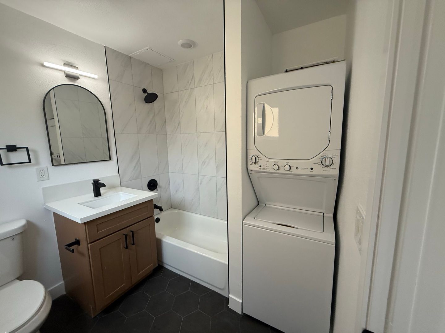 Anaheim Apartment: 1623 S Walnut Street