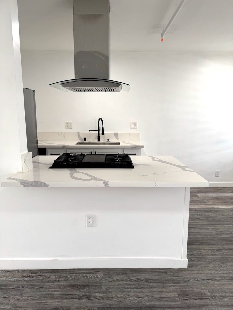 Pasadena Apartment: 435 N. Euclid Ave.