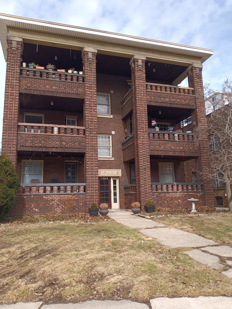 Lakewood Apartment: 11844 Clifton Blvd