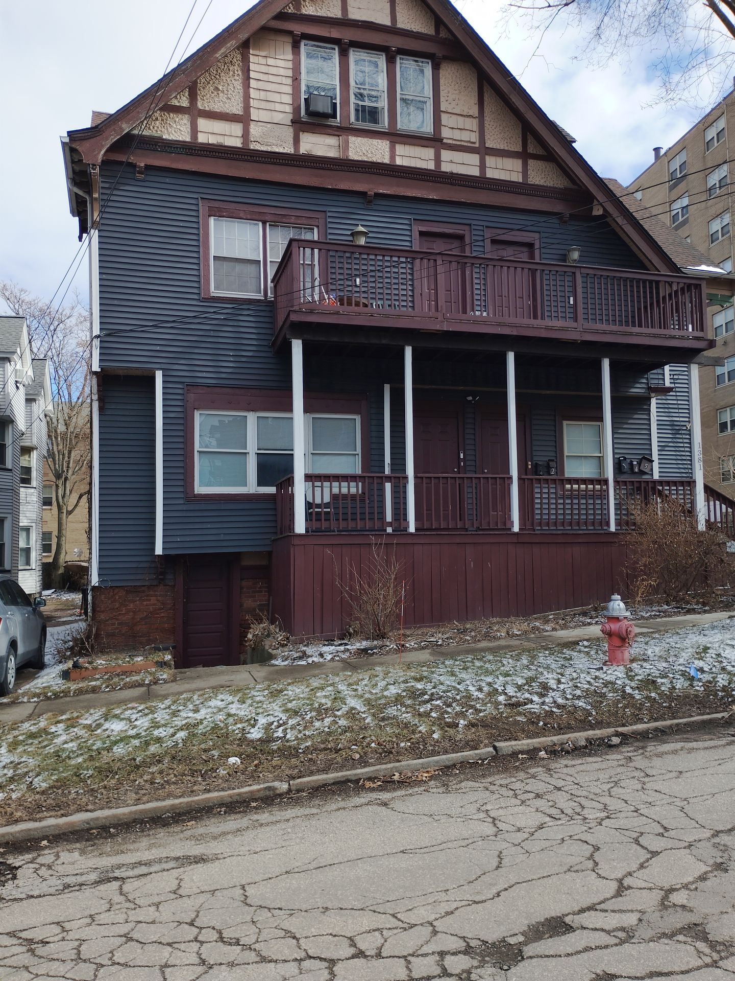 Cleveland Apartment: 1381 W 116th St