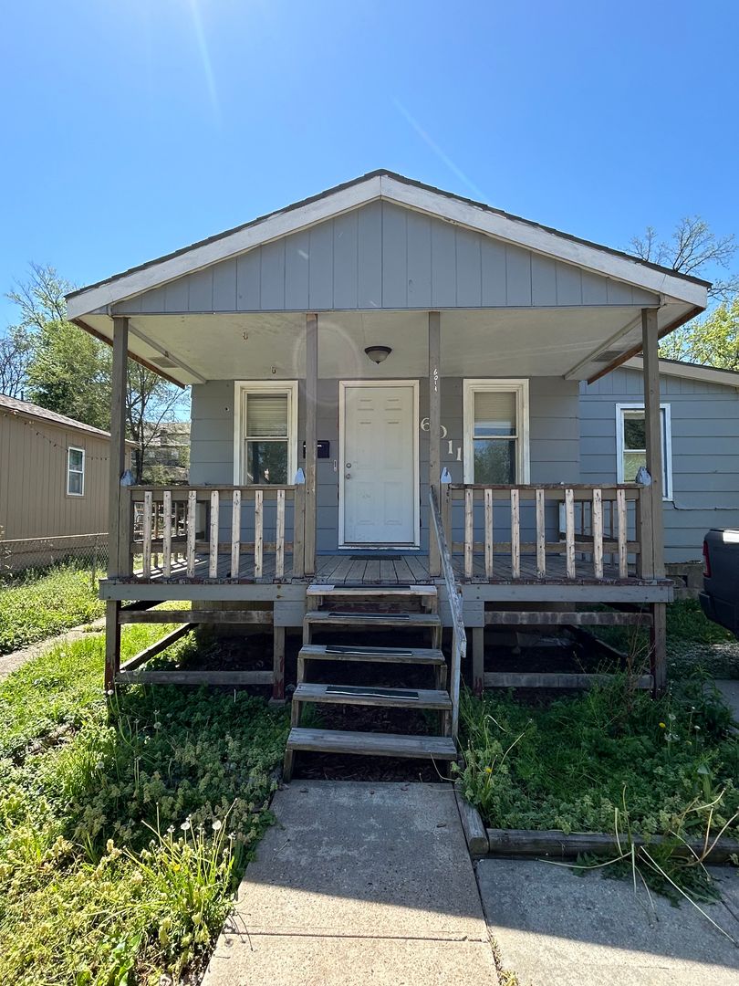 Kansas City House: 6011 E 11th St