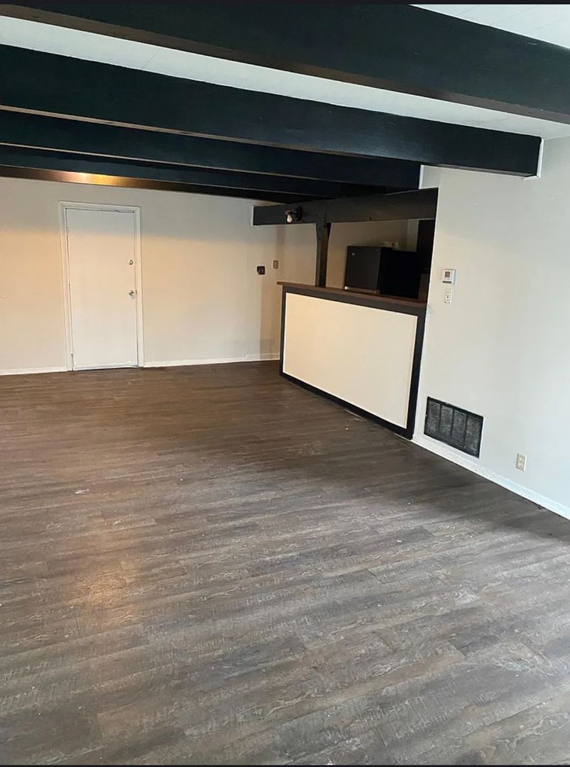 Kansas City House: 915 70th Terr