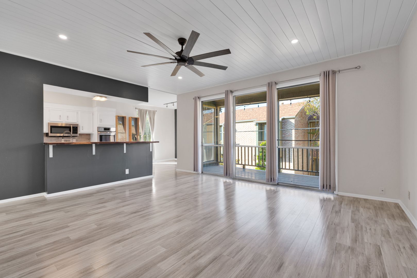 San Antonio Condo: 3678 Hidden Rd. #601