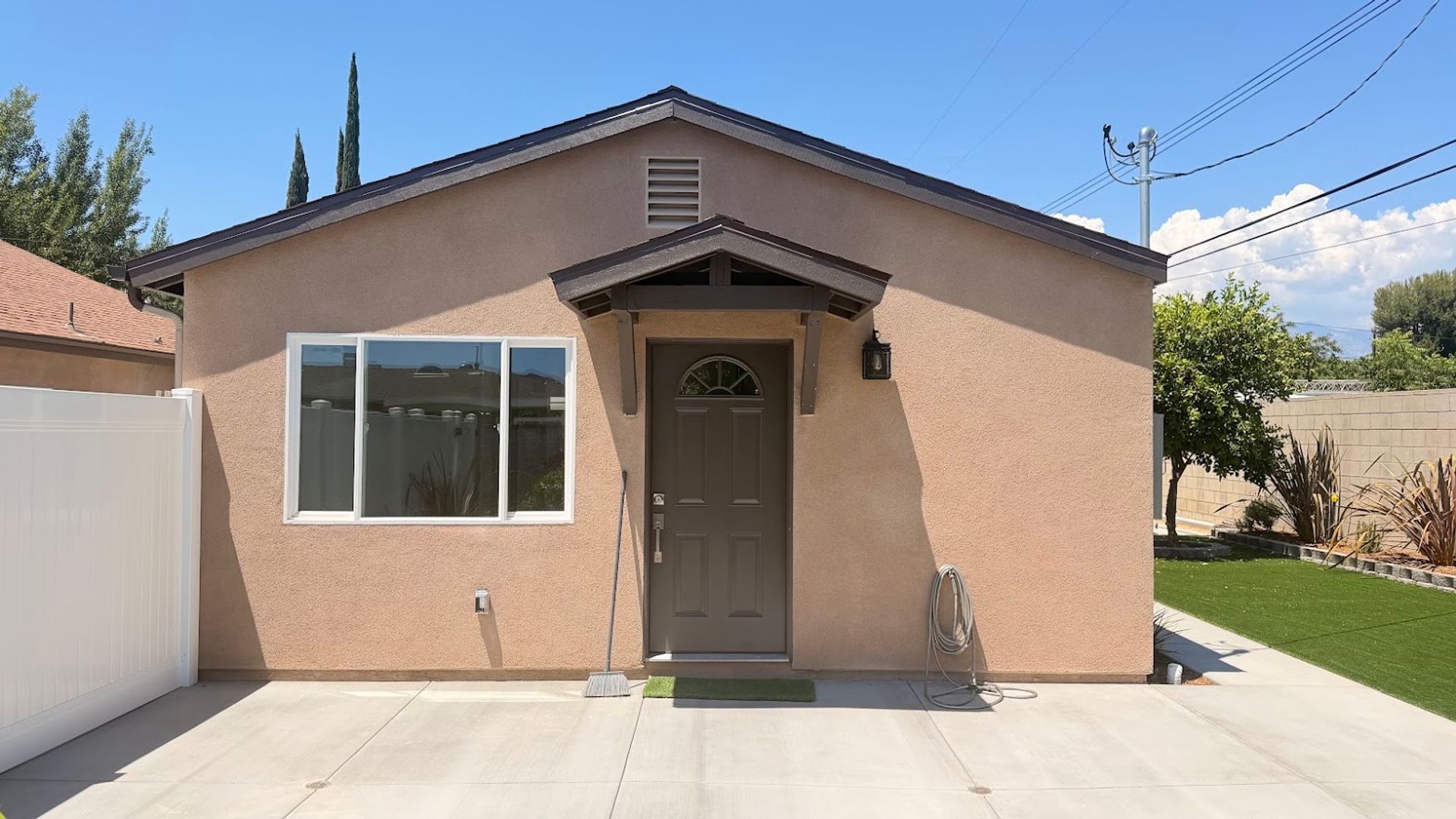 Pomona Condo: 2036 Primrose Way