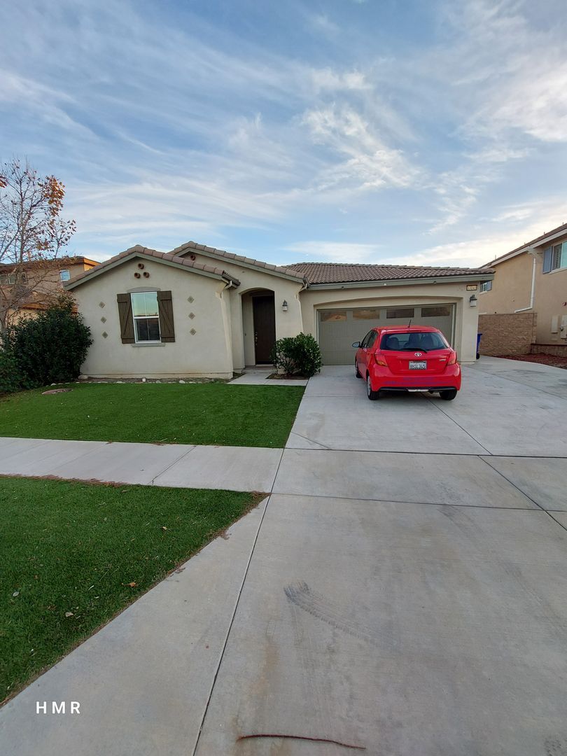 Rancho Cucamonga House: 13143 Chatham Dr