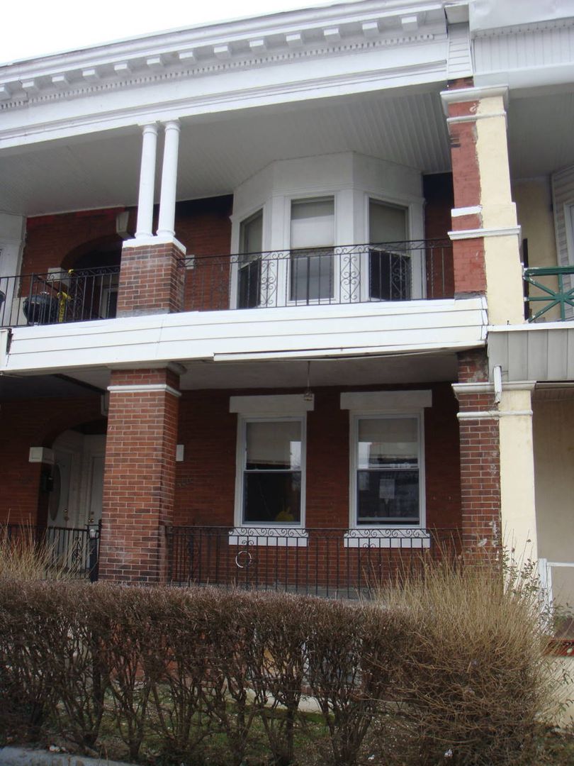 Philadelphia Apartment: 5502 Walnut St