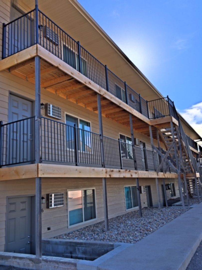 Spearfish Apartment: 1620 College Ln