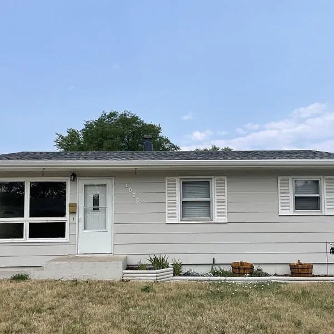 Rapid City House: 1020 E Tallent St