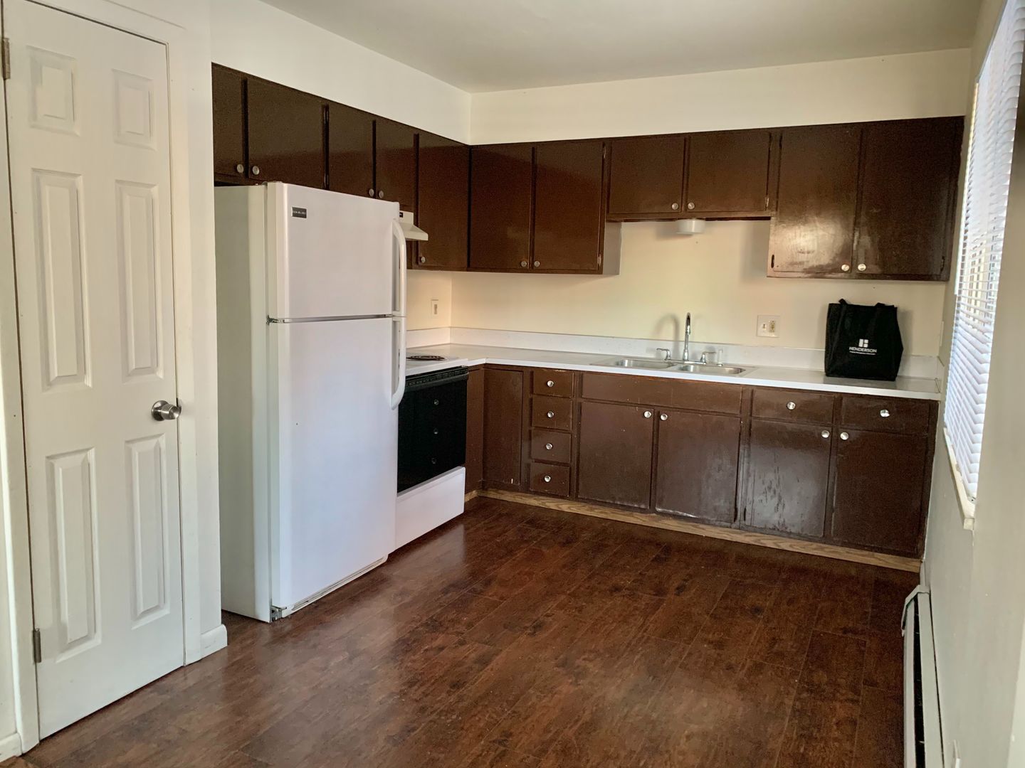 Evans Apartment: 3605 Idaho Street