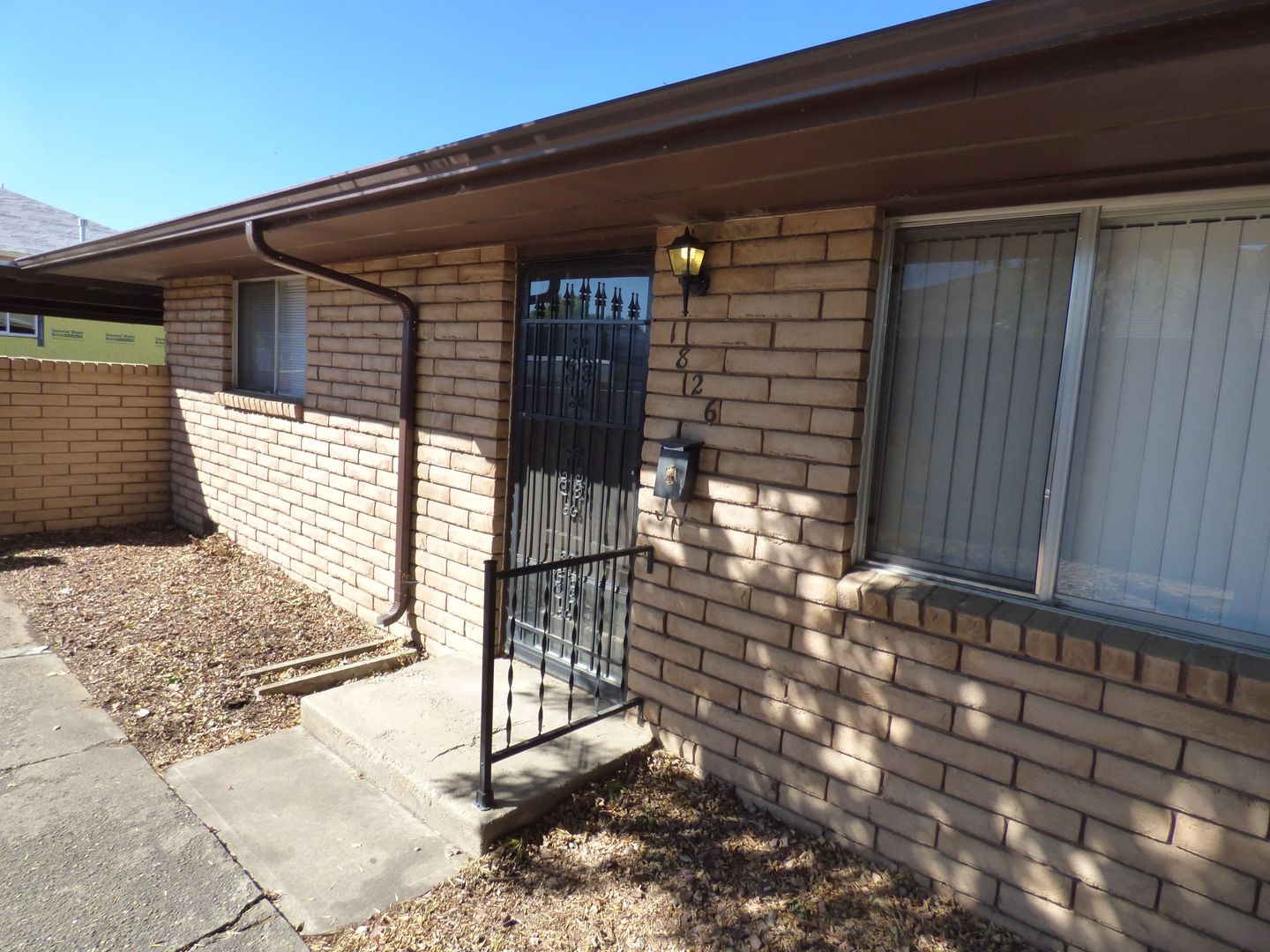 Loveland Apartment: 1826-1838 East 16th Street