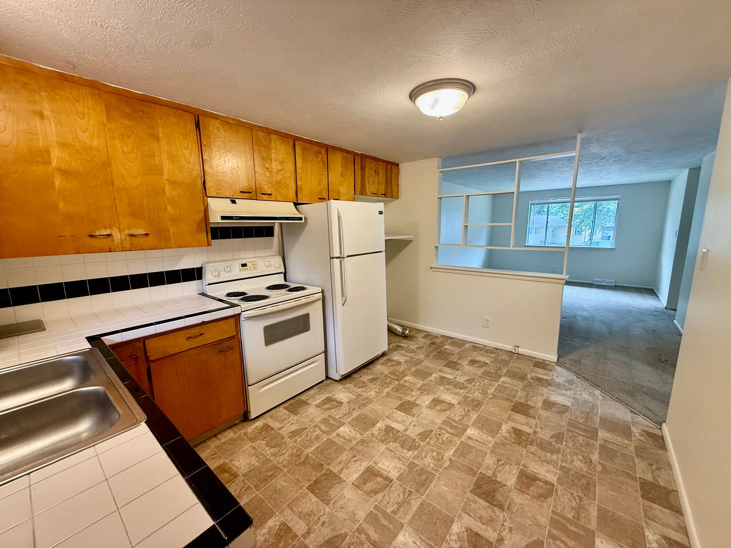 Loveland Apartment: 1079-1083 Winona Drive