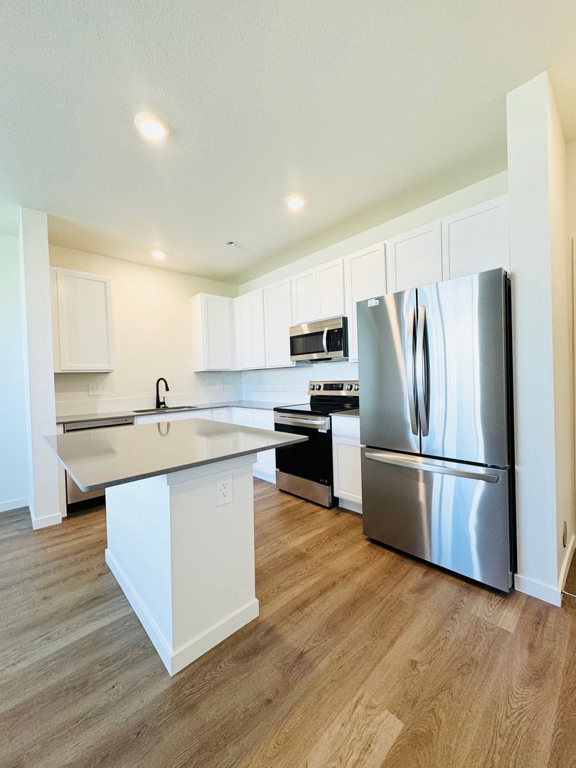 Johnstown Townhome: 478 Condor Way