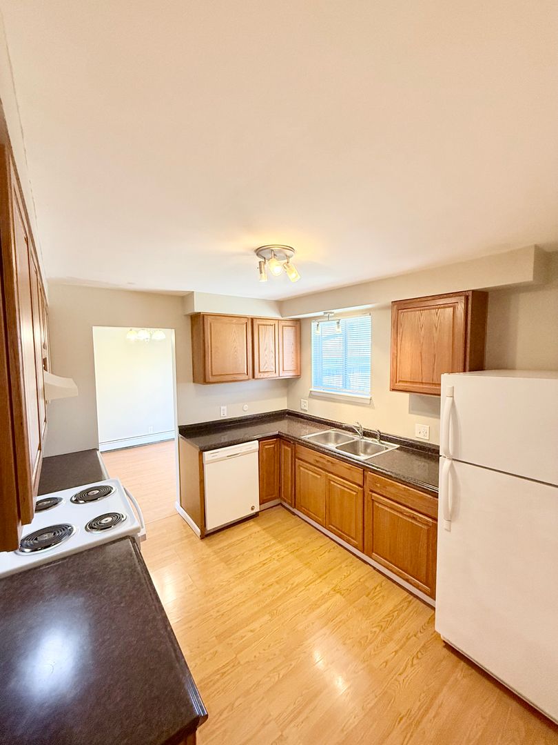 Loveland Apartment: 1727-1733 East 16th Street