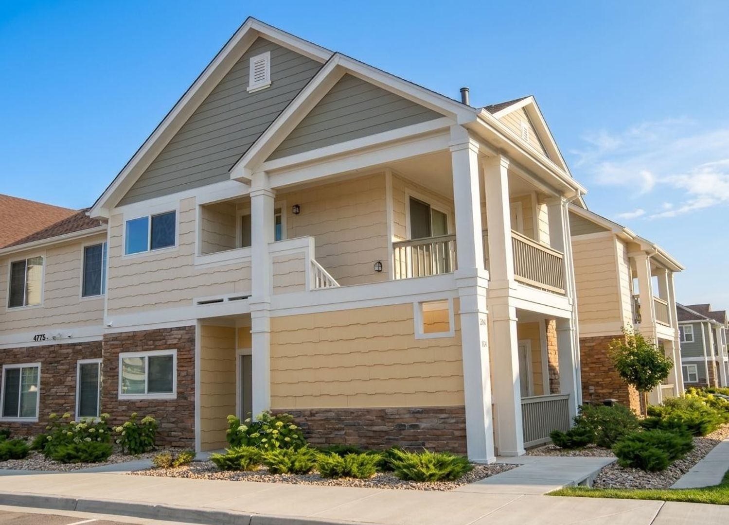 Loveland House: 4775 Hahns Peak Drive