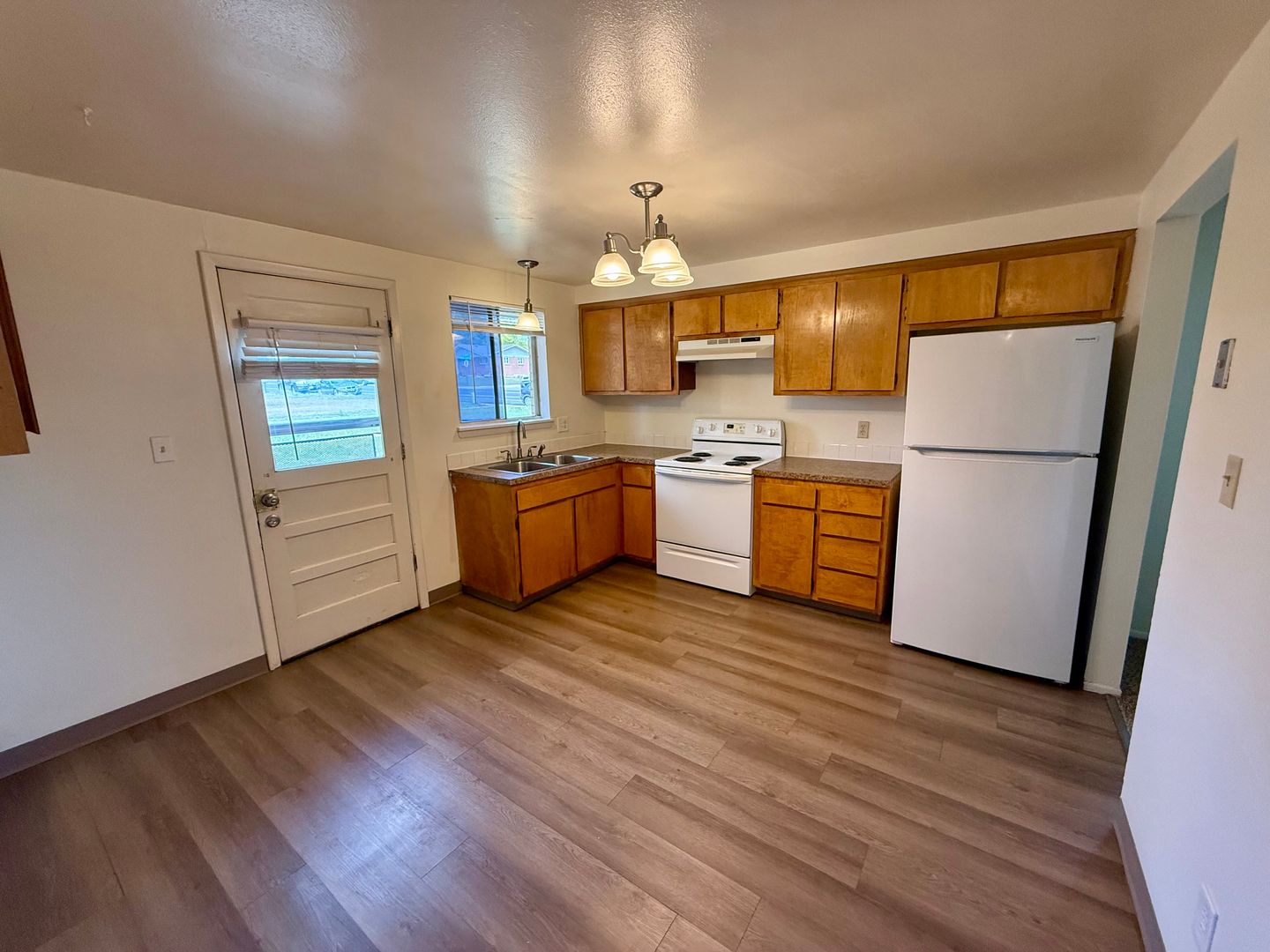 Longmont Apartment: 1609-1611 Lashley Street